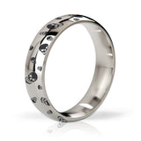 High quality cock ring of 100% chirurgical stainless steel in a rounded shape.