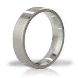 High quality cock ring of 100% chirurgical stainless steel in a squared shape.