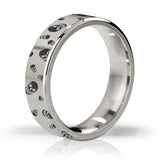 High quality cock ring of 100% chirurgical stainless steel in a squared shape.