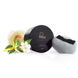 Kissable shiny body powder. Shimmery powder scented with enigmatic hints of aphrodisiac. A moon spell that contains the essence of night, the gleam of silver and the suggestive scent of the Bijoux Indiscrets fragrance.